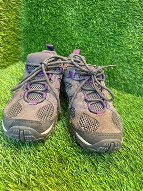 Merrell Yokota Grey  and Purple Women's Hiking Sneakers New size 6.0